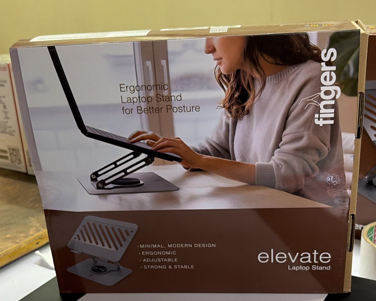 FINGERS Elevate Ergonomic Laptop Stand