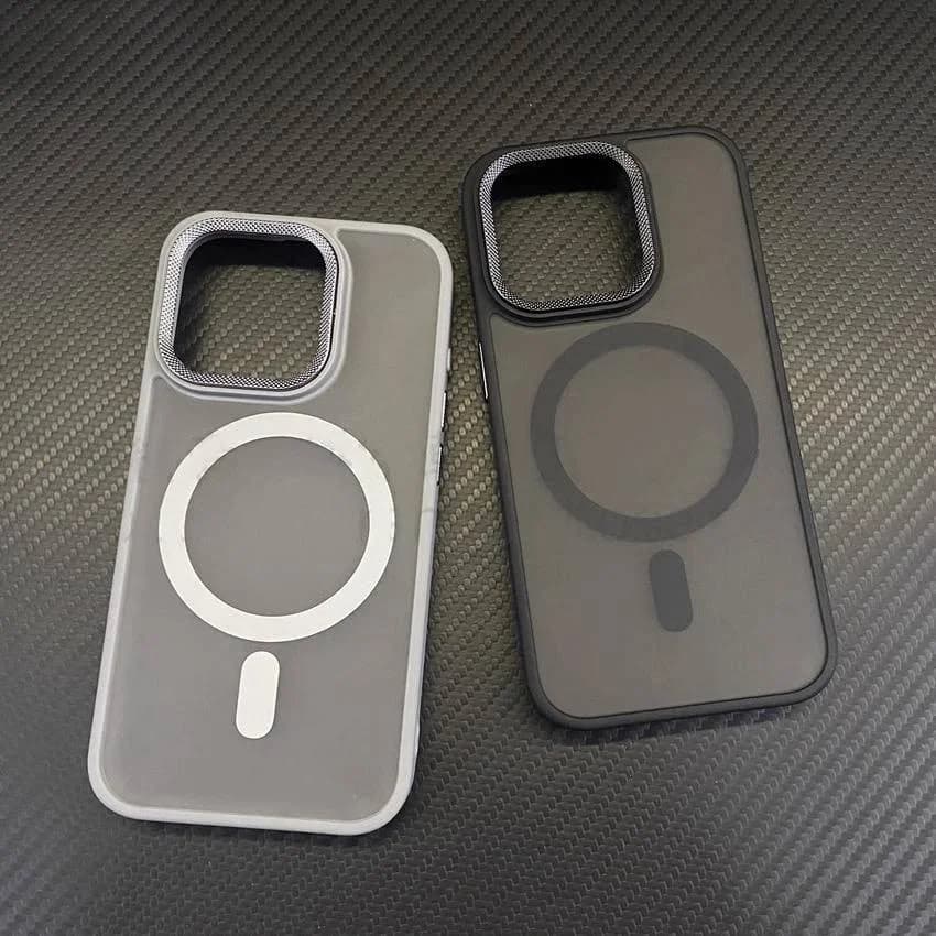 IPhone 17/ 17 Pro / 17 Pro Max Glass Apple Logo Case Cover with Camera Lens Protector