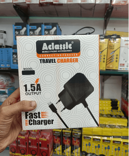 Travel Charger 1.5 Amp. V-8 image 2