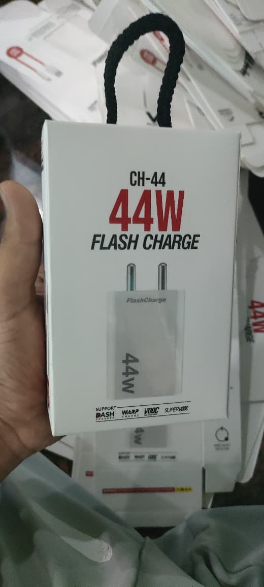 VR CH-44 44W Flash Charge Fast Charger Adapter image 3