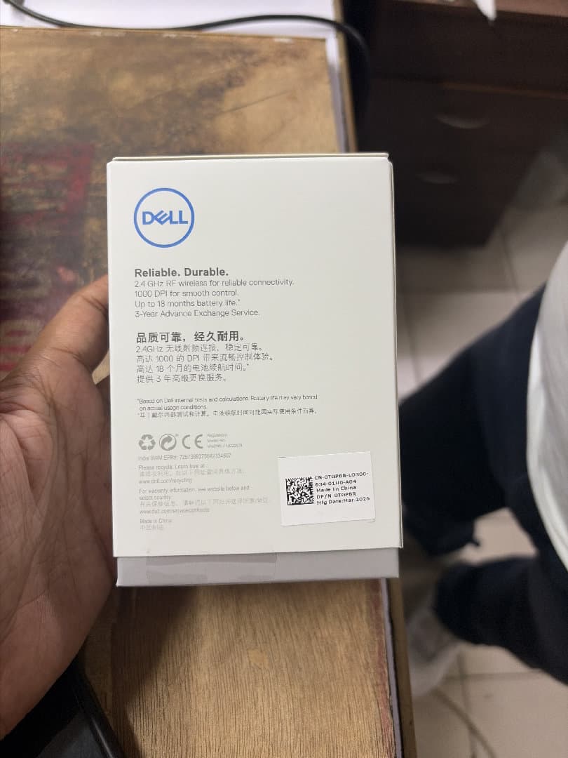 Dell Wireless Mouse image 2